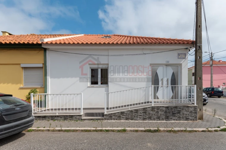 Moradia T2 para Venda em Peniche Foto 4