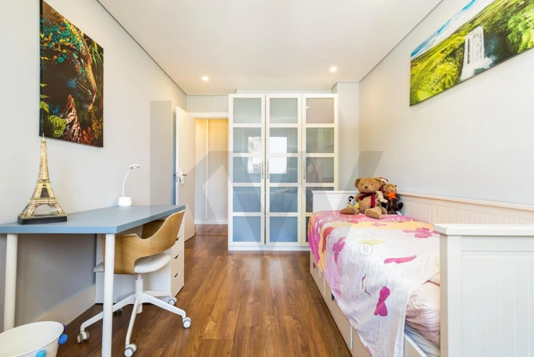 Moradia T3 para Venda em Barcarena Foto 9