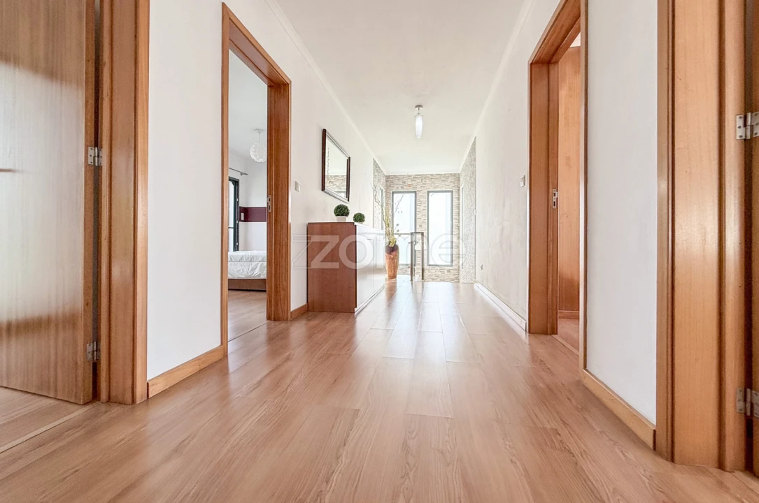 Moradia T5 para Venda em Ginetes Foto 24