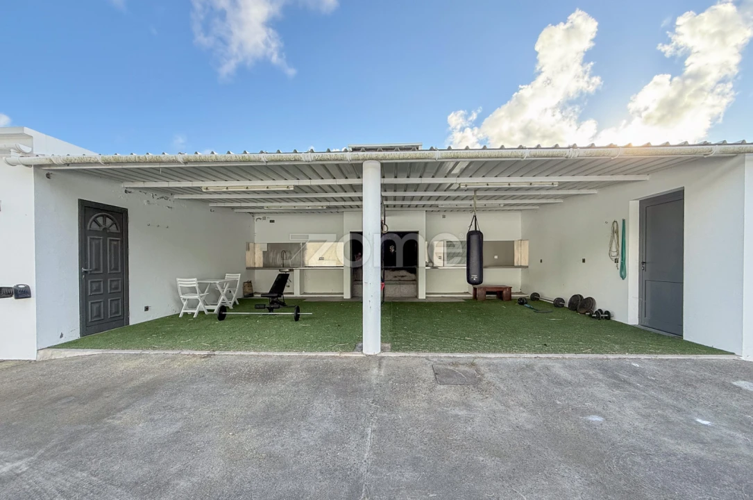 Moradia T5 para Venda em Ginetes Foto 34