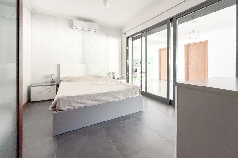 Moradia T5 para Venda em Ginetes Foto 11