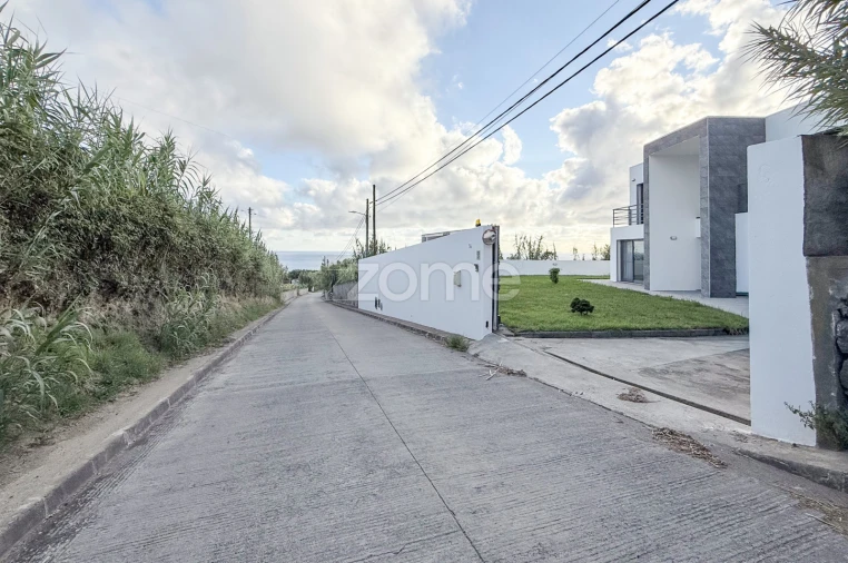 Moradia T5 para Venda em Ginetes Foto 37