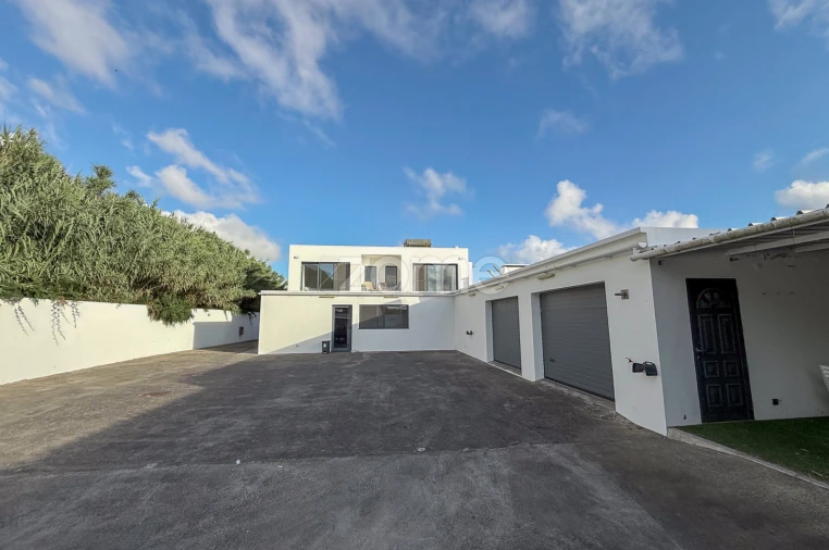 Moradia T5 para Venda em Ginetes Foto 33