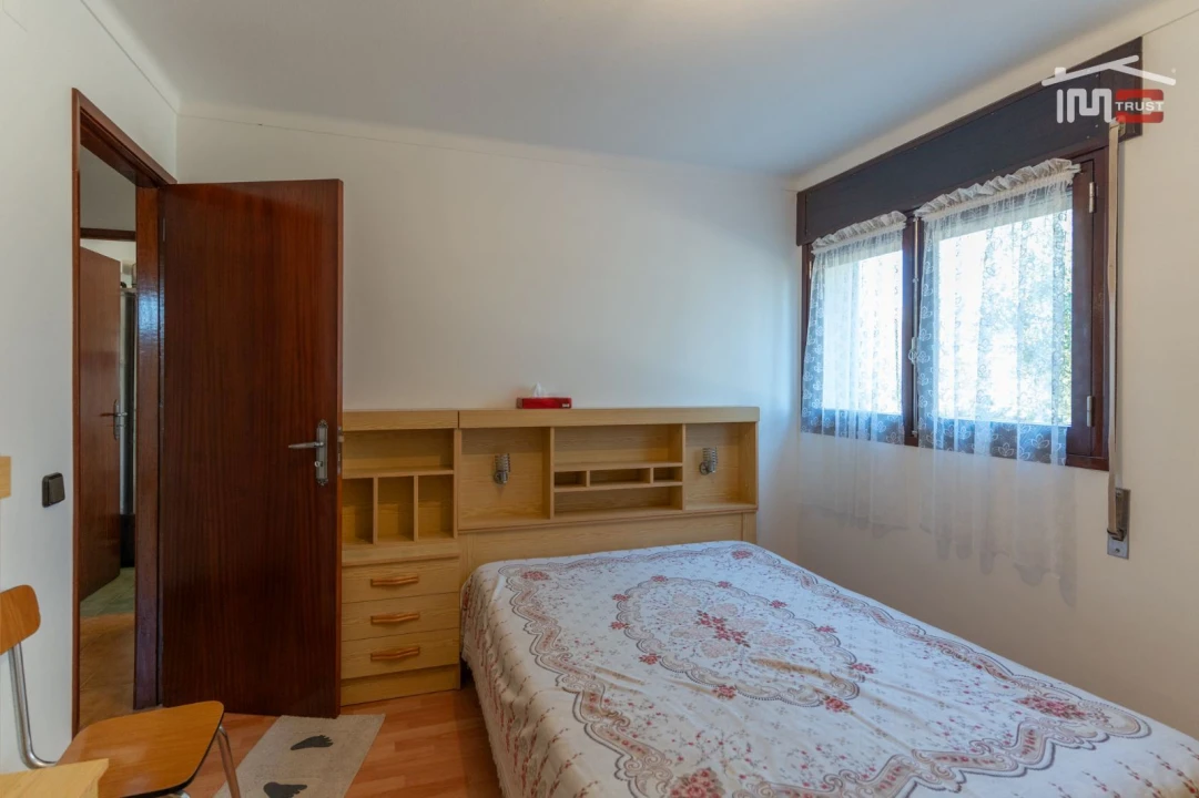 Moradia T6 para Venda em Atouguia Foto 16