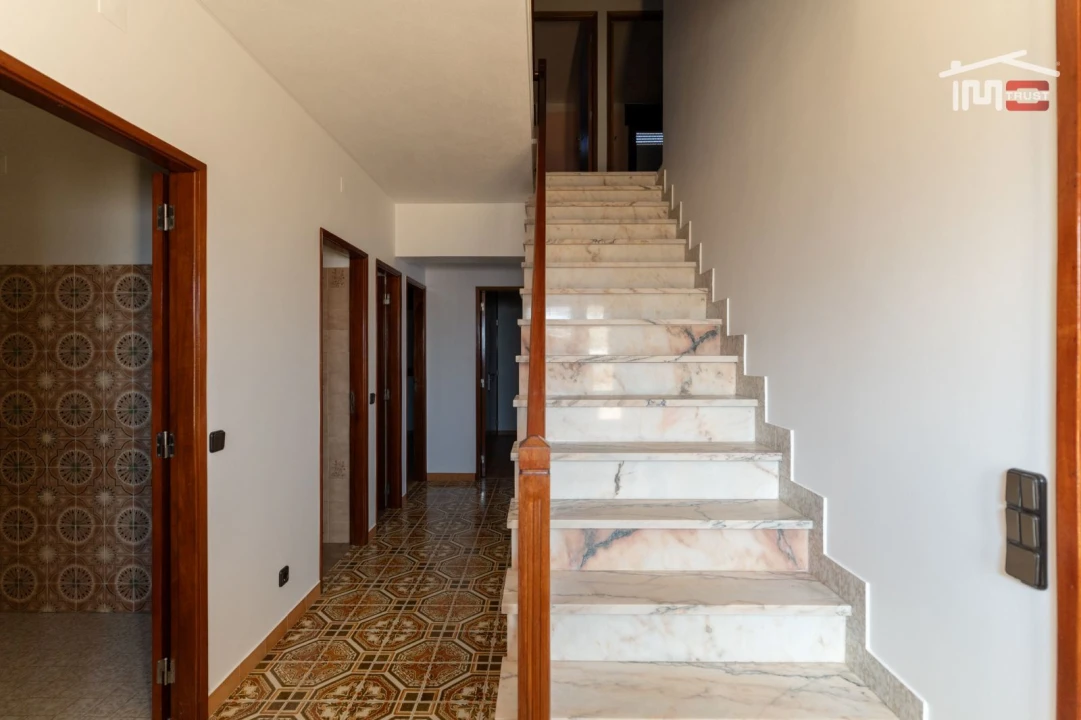 Moradia T6 para Venda em Atouguia Foto 19