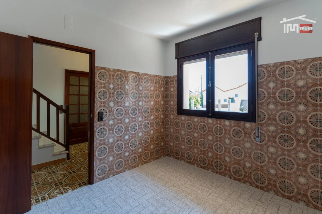 Moradia T6 para Venda em Atouguia Foto 29