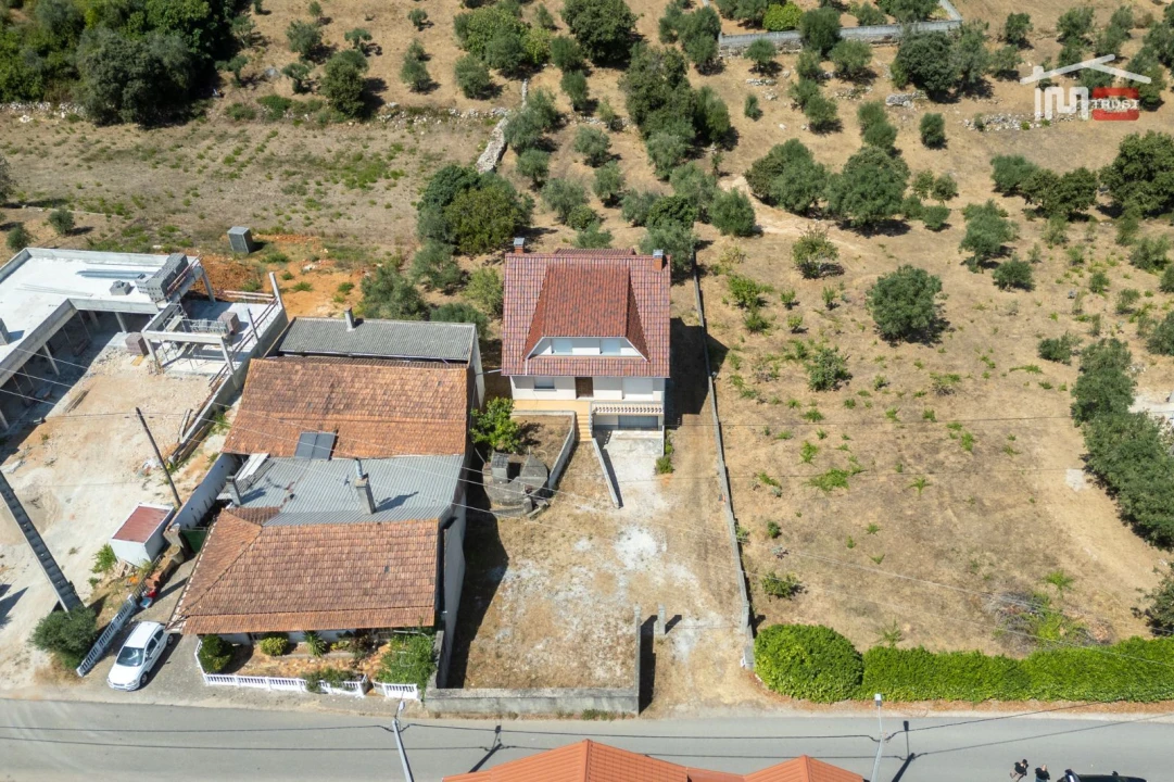 Moradia T6 para Venda em Atouguia Foto 37