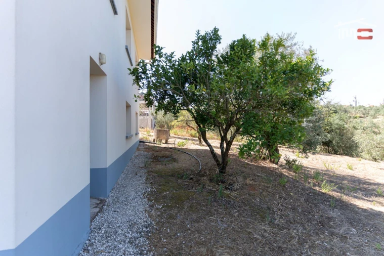 Moradia T6 para Venda em Atouguia Foto 8