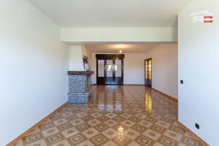 Moradia T6 para Venda em Atouguia Foto 2