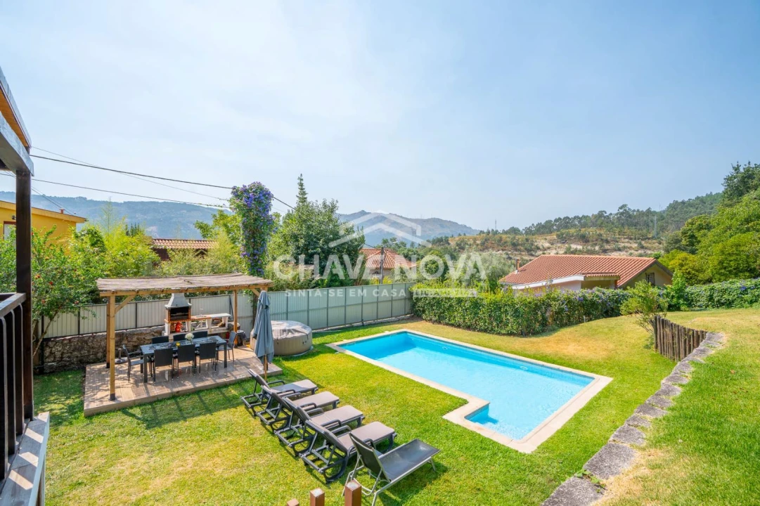 Terreno para Venda em Valdosende Foto 1