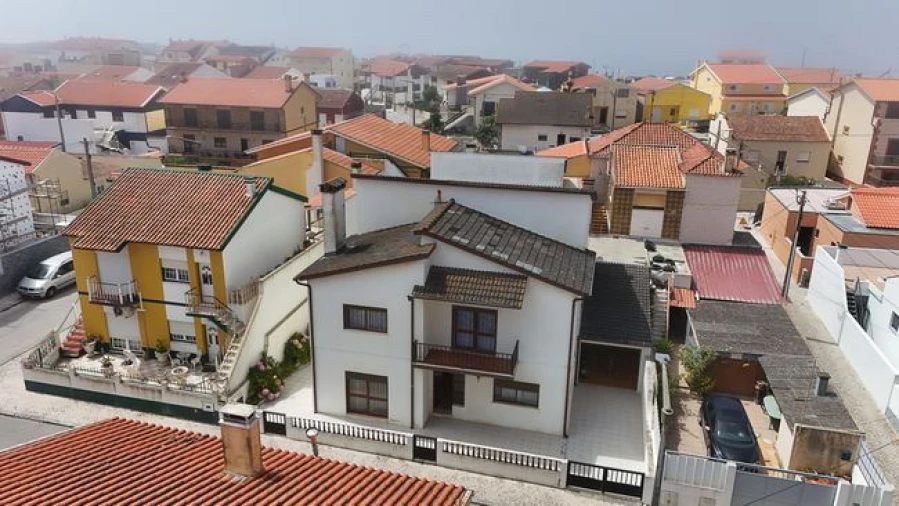 Moradia T4 para Venda em São Pedro Foto 2