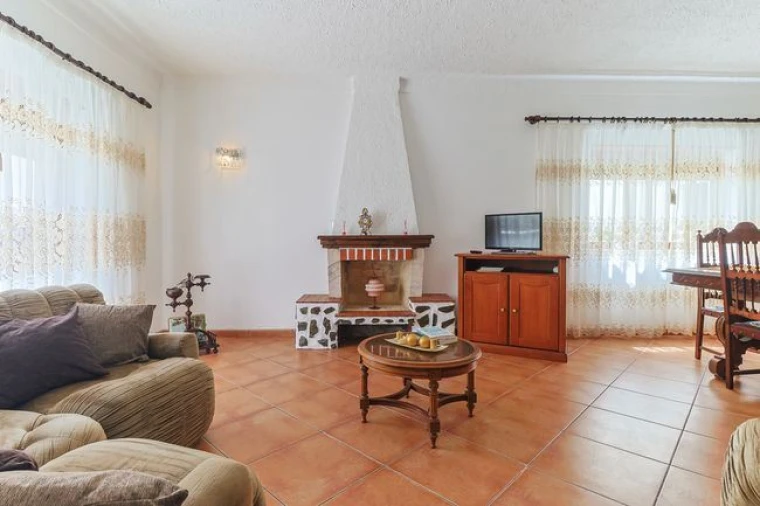 Moradia T4 para Venda em São Pedro Foto 5