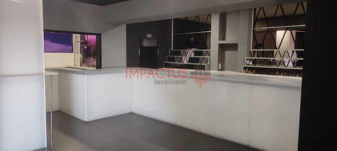 Loja para Arrendamento em Moreira