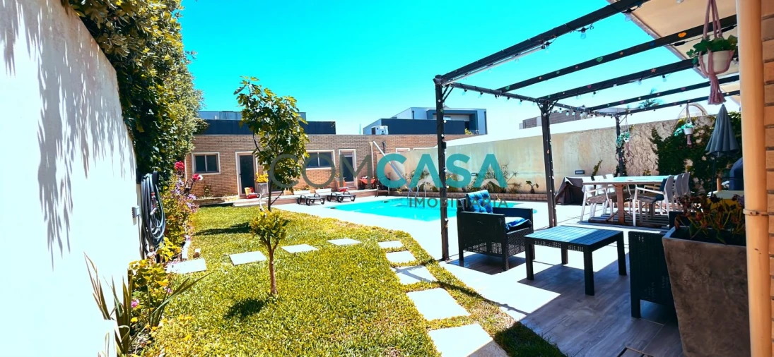 Moradia T4 para Venda em Perafita, Lavra e Santa Cruz do Bispo Foto 1