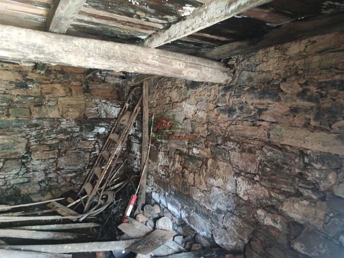 Quinta T2 para Venda em Castelo Foto 15