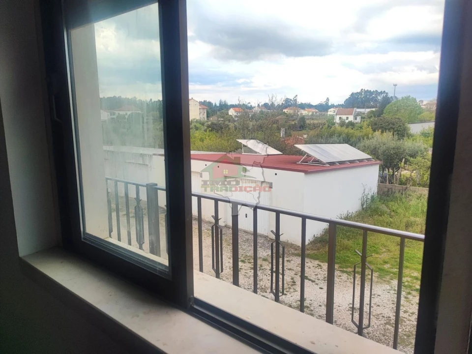 Apartamento T3 para Venda em Cernache do Bonjardim, Nesperal e Palhais Foto 9