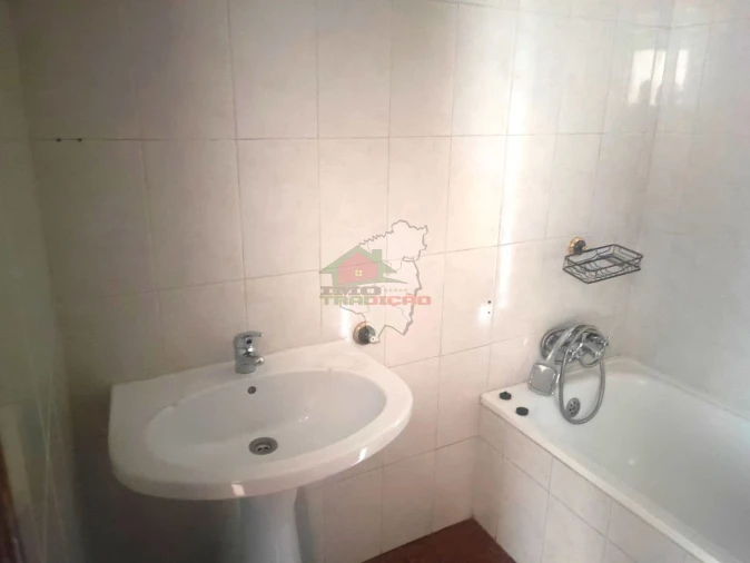 Apartamento T3 para Venda em Cernache do Bonjardim, Nesperal e Palhais Foto 23