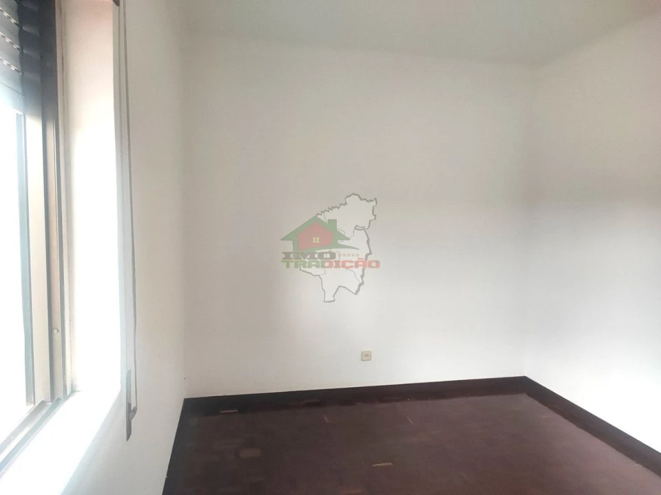 Apartamento T3 para Venda em Cernache do Bonjardim, Nesperal e Palhais Foto 8