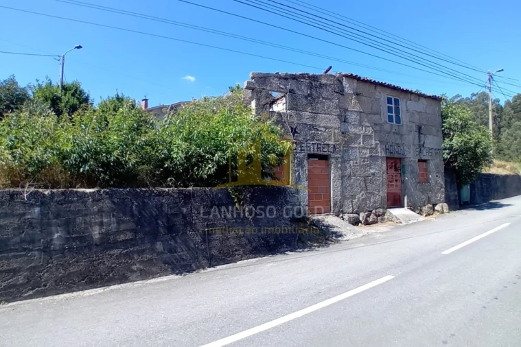 Terreno para Venda em Fonte Arcada e Oliveira Foto 1