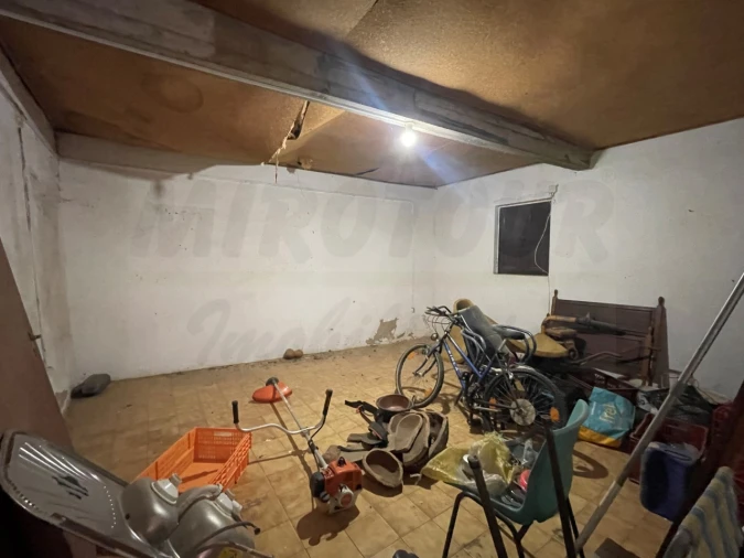 Quinta T3 para Venda em Abela Foto 33