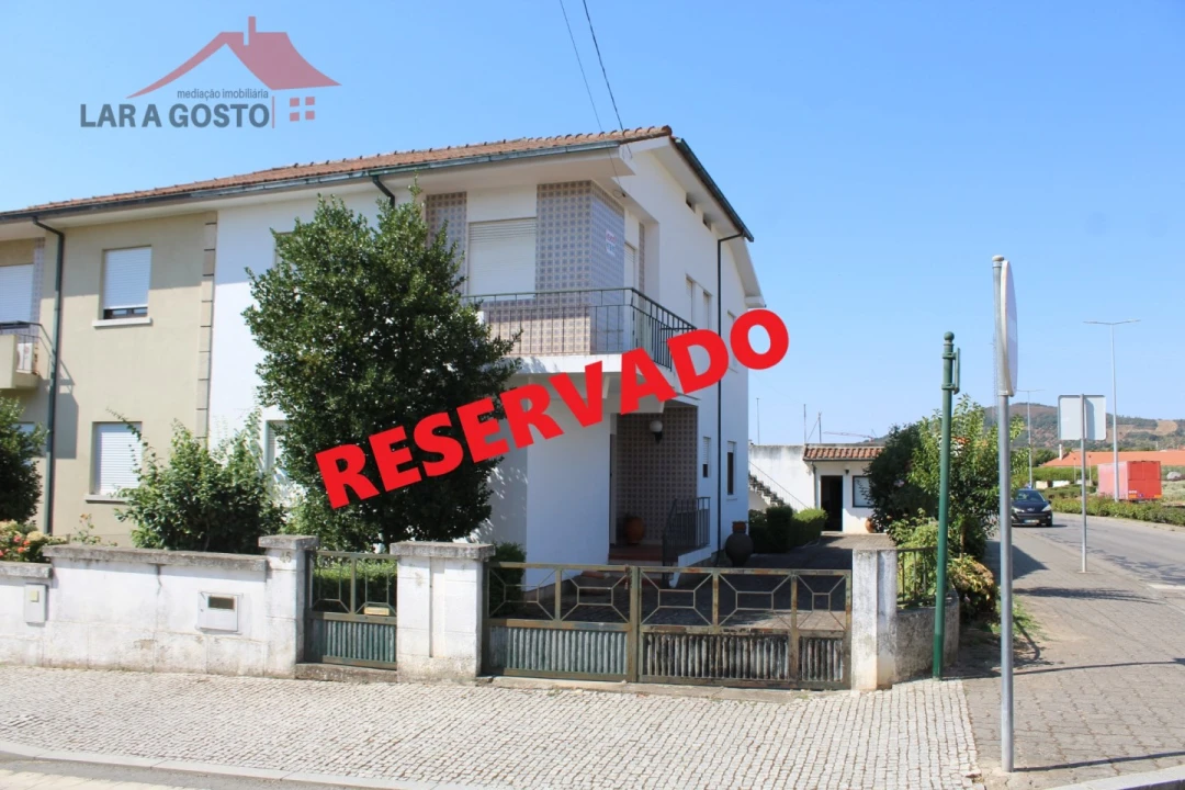 Moradia T4 para Venda em Macedo de Cavaleiros Foto 1