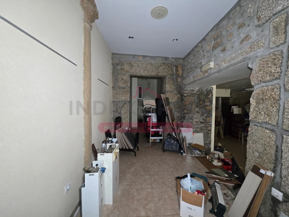 Prédio para Venda em Guarda Foto 10