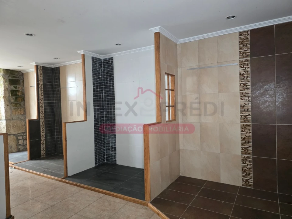 Prédio para Venda em Guarda Foto 2