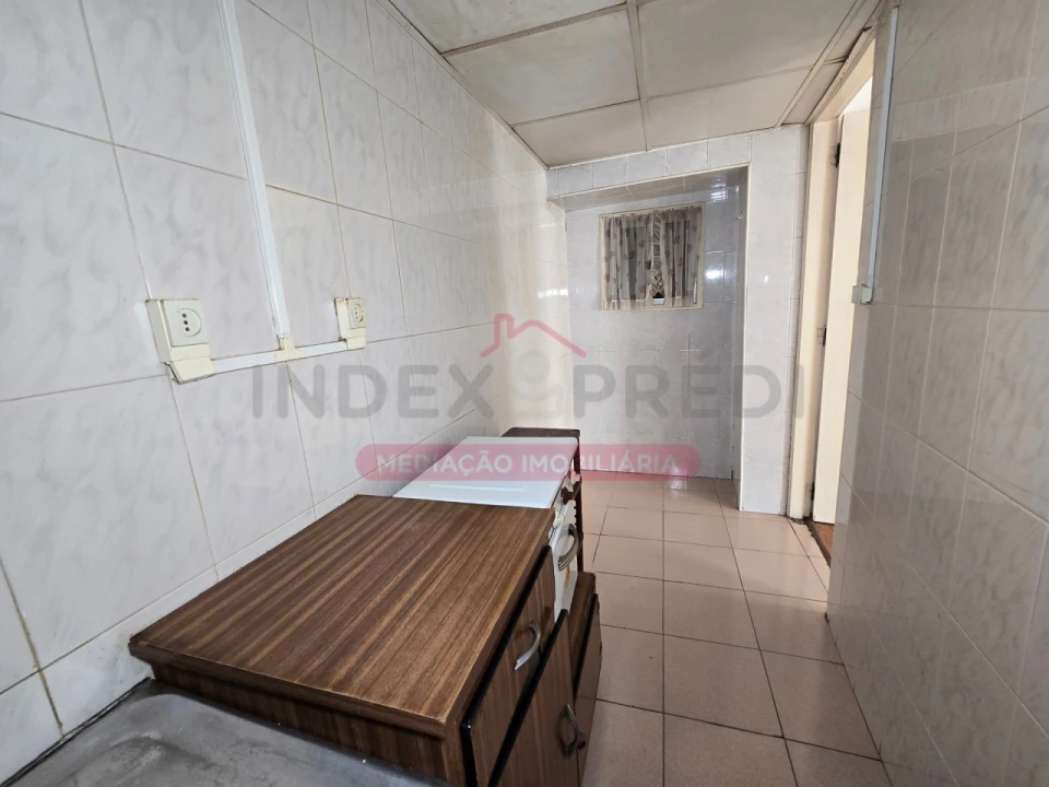 Prédio para Venda em Guarda Foto 20