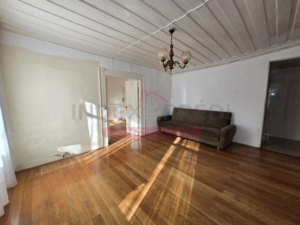 Prédio para Venda em Guarda Foto 29