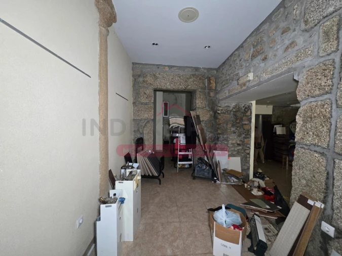 Prédio para Venda em Guarda Foto 10