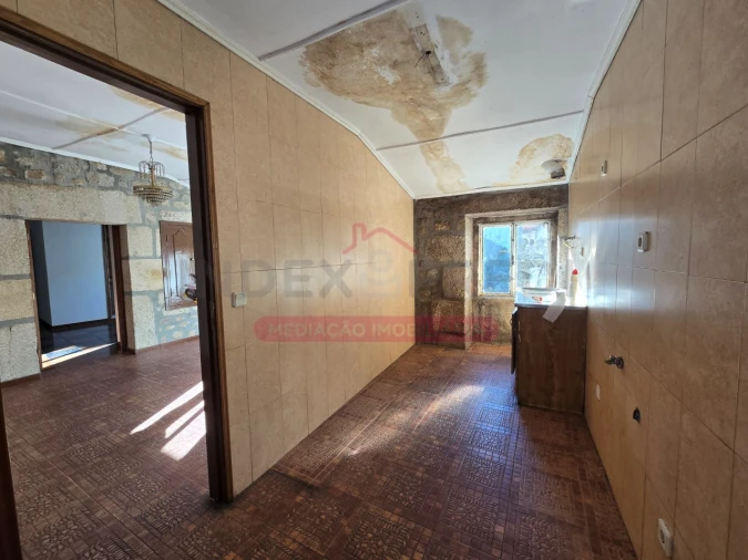 Prédio para Venda em Guarda Foto 35