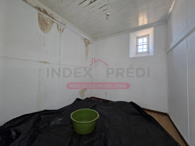 Prédio para Venda em Guarda Foto 53