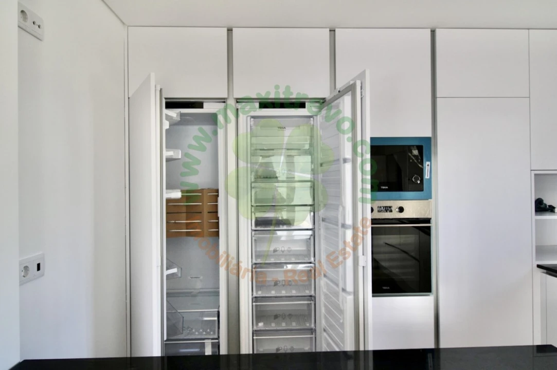 Moradia T4 para Venda em Charneca de Caparica e Sobreda Foto 3