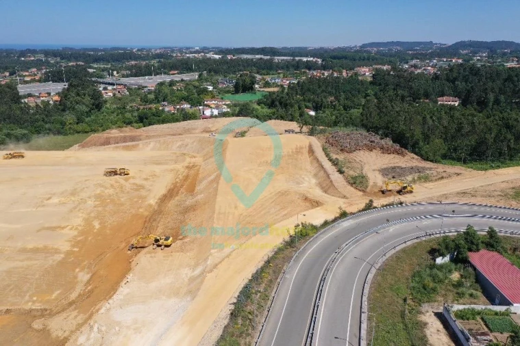 Terreno para Venda em Nogueira da Regedoura Foto 9