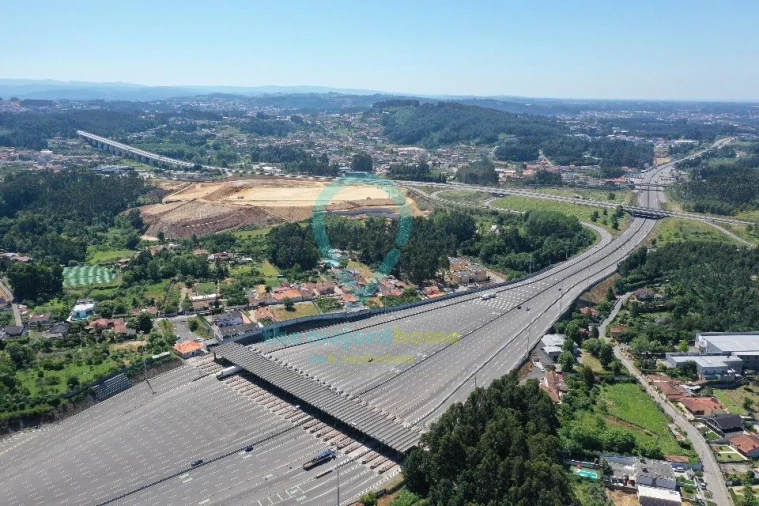 Terreno para Venda em Nogueira da Regedoura Foto 11