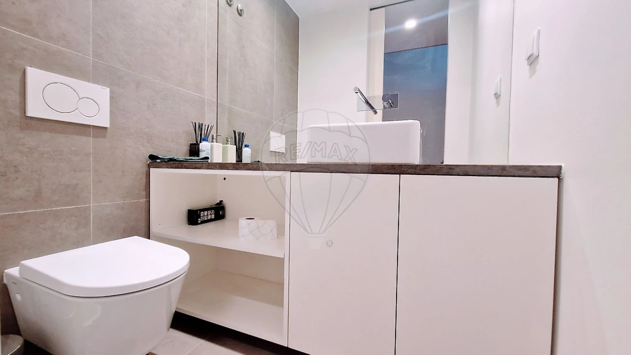 Apartamento T2 para Arrendamento em Arroios Foto 11