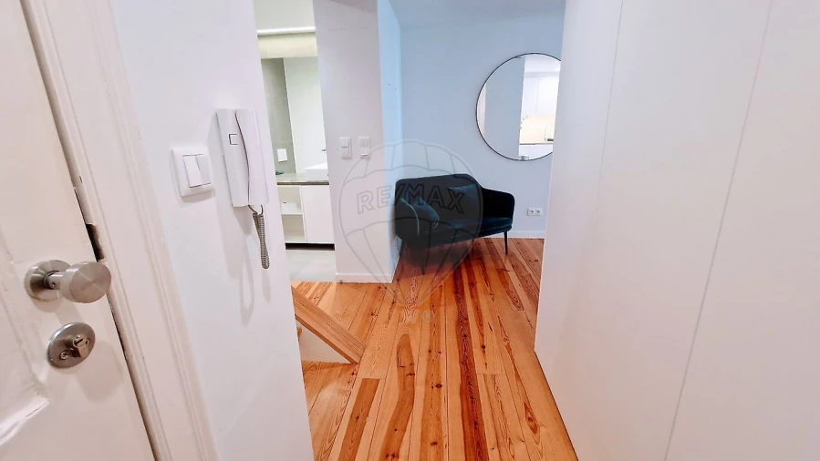 Apartamento T2 para Arrendamento em Arroios Foto 25