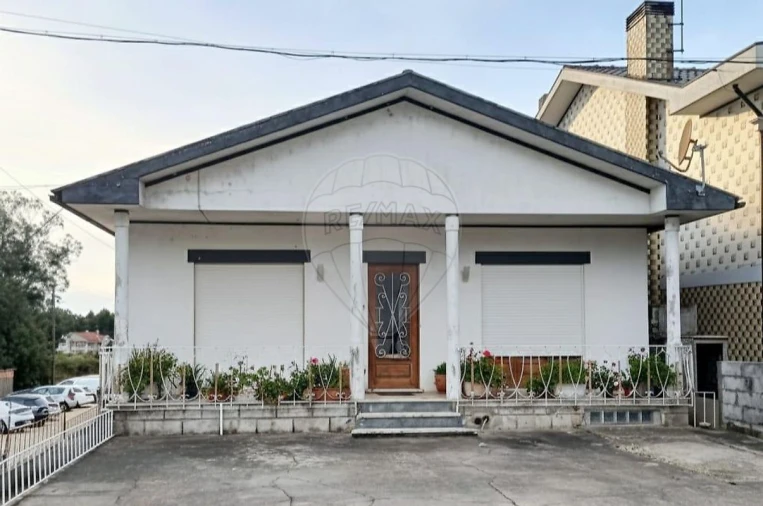 Moradia T3 para Venda em Branca Foto 18