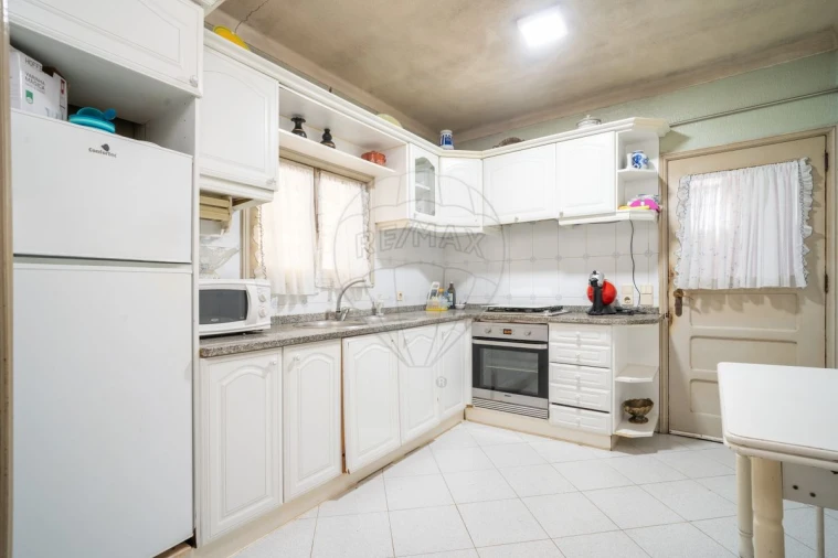 Moradia T3 para Venda em Branca Foto 22