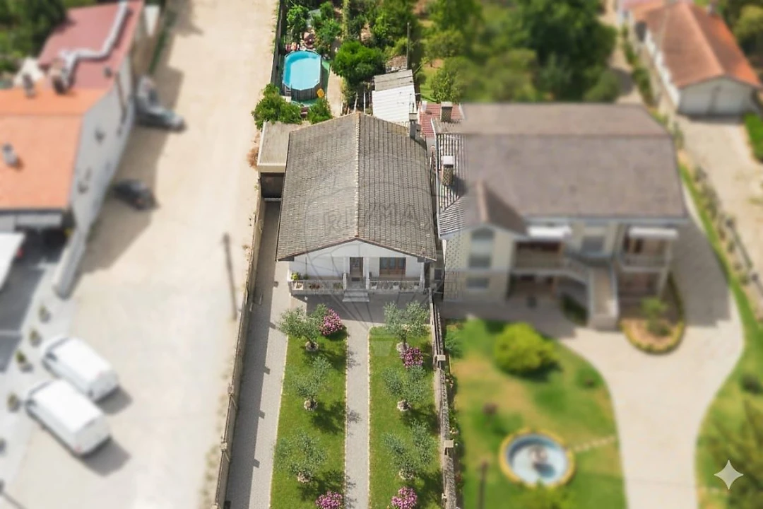 Moradia T3 para Venda em Branca Foto 17