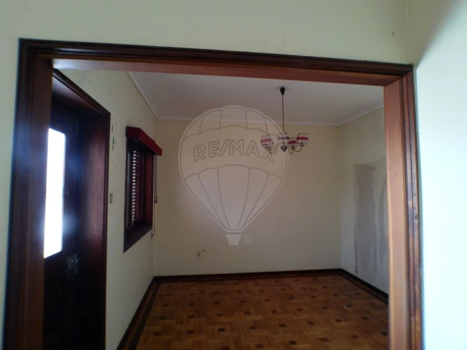 Moradia T4 para Venda em Argoncilhe Foto 9