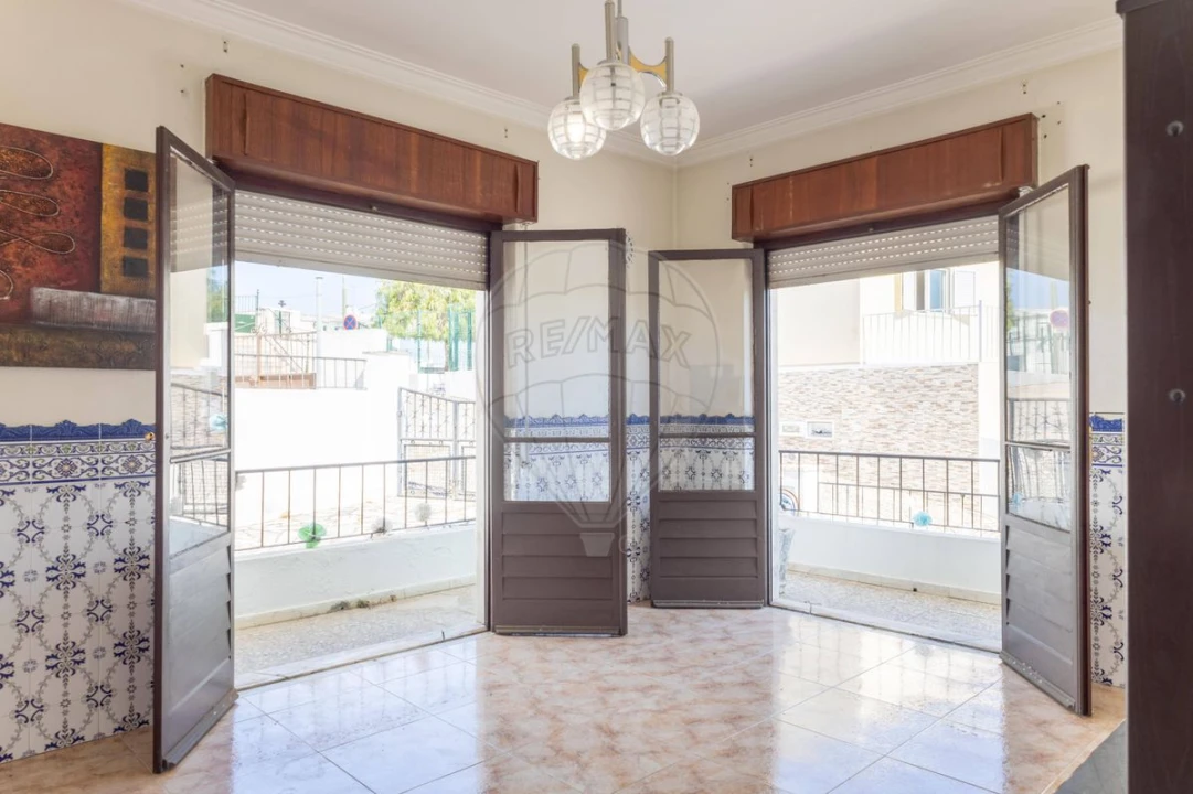 Moradia T3 para Venda em Vila Nova da Rainha Foto 9