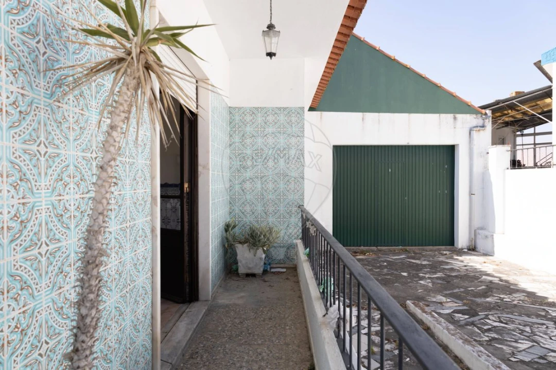 Moradia T3 para Venda em Vila Nova da Rainha Foto 34