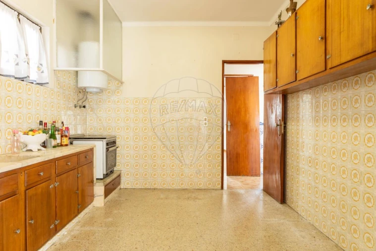 Moradia T3 para Venda em Vila Nova da Rainha Foto 6