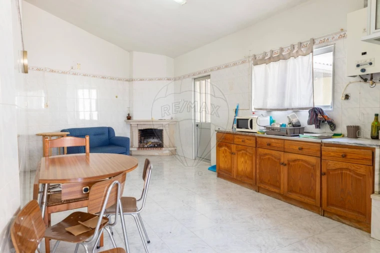 Moradia T3 para Venda em Vila Nova da Rainha Foto 21