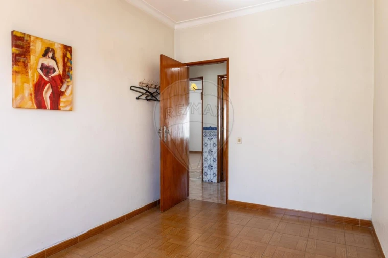 Moradia T3 para Venda em Vila Nova da Rainha Foto 26