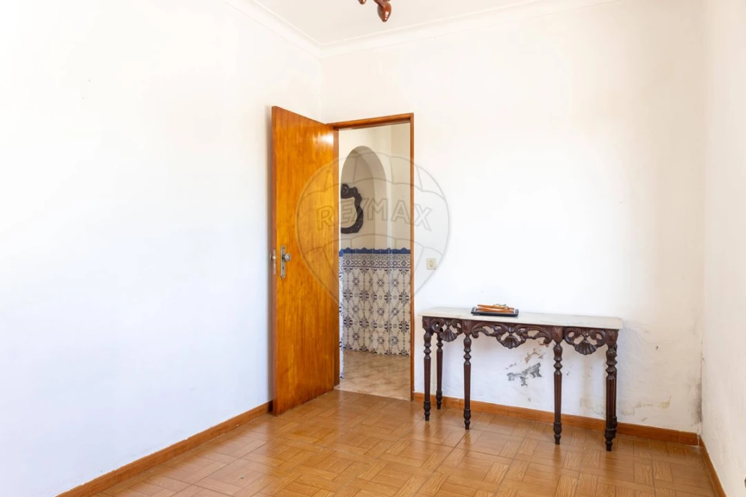 Moradia T3 para Venda em Vila Nova da Rainha Foto 14