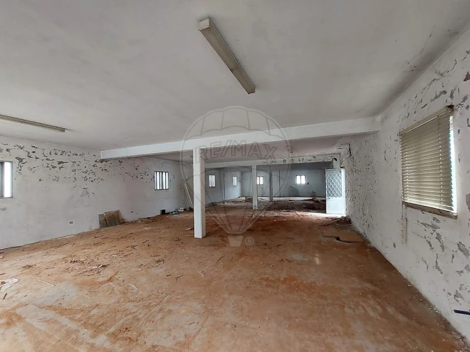 Armazém para Venda em São Jose da Lamarosa Foto 4