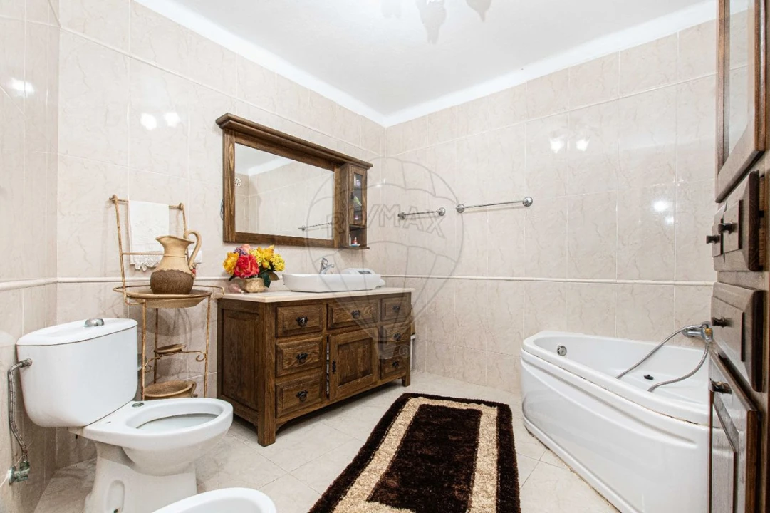 Moradia T4 para Venda em Salvaterra de Magos e Foros de Salvaterra Foto 18