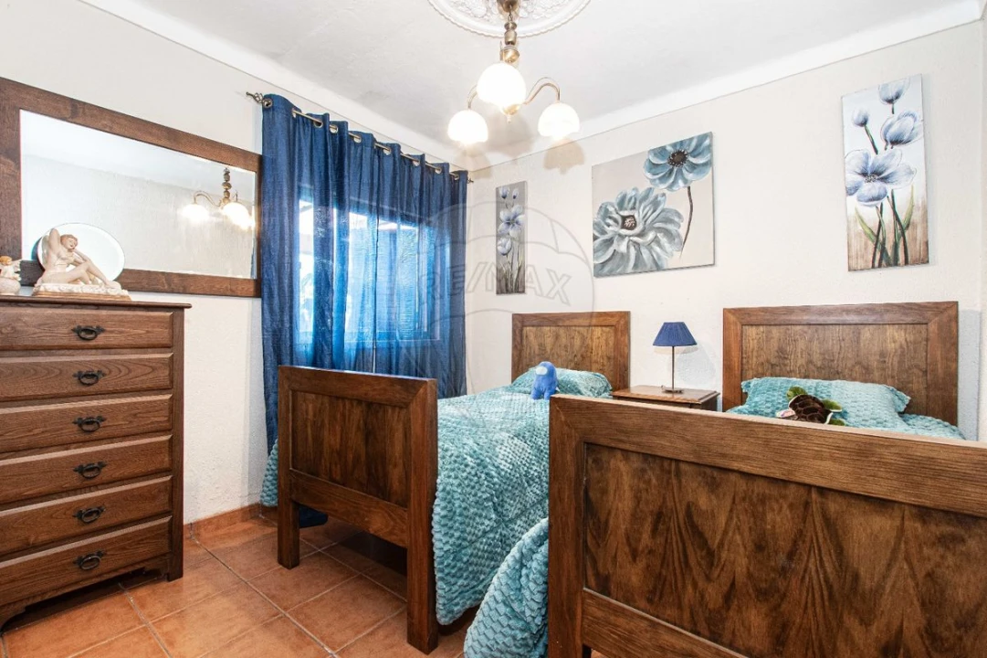 Moradia T4 para Venda em Salvaterra de Magos e Foros de Salvaterra Foto 11